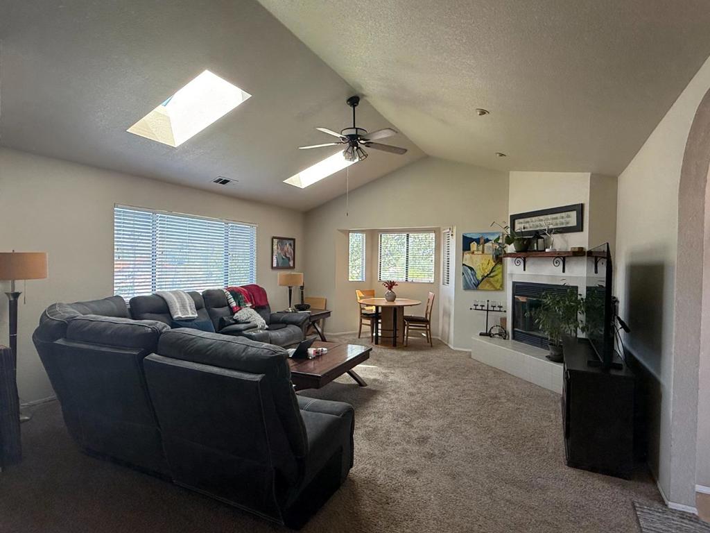 2468 Falcon Dr, Paso Robles, CA 93446