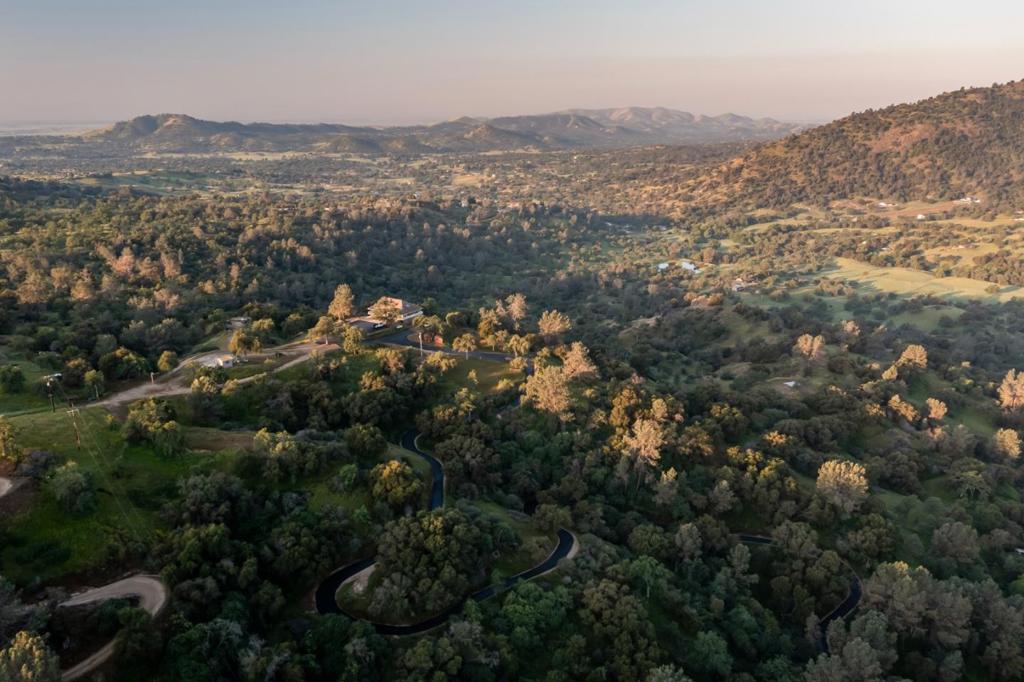 13804205 Pennyroyal Ln, Prather, CA 93651