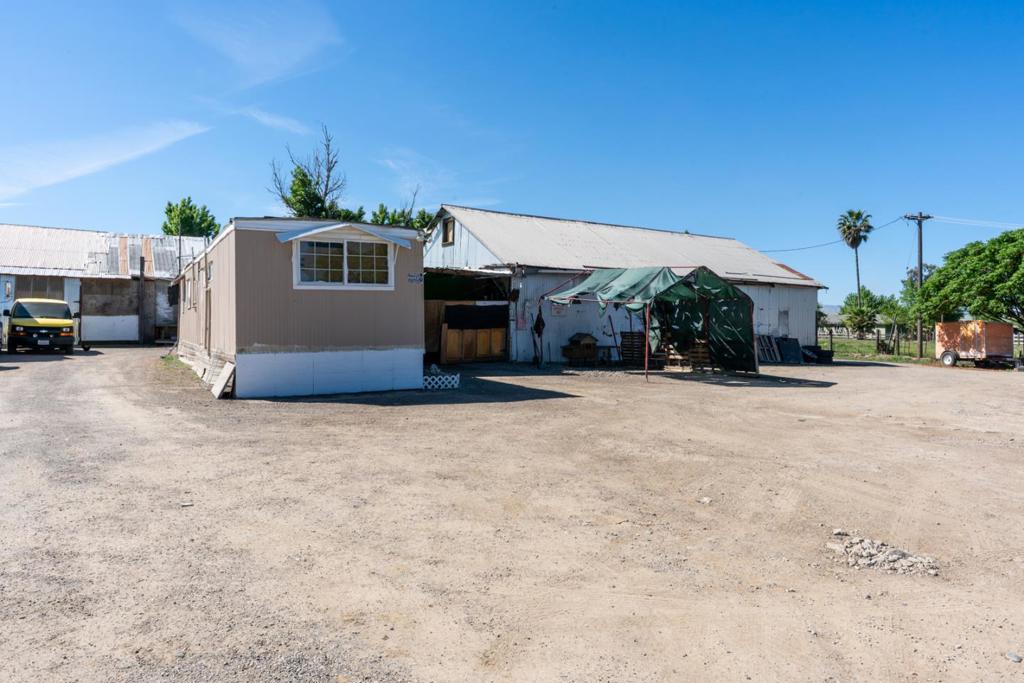 23429 Highway 152, Los Banos, CA 93635