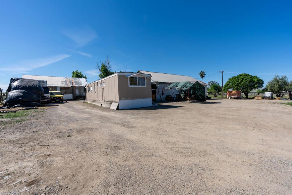 23429 Highway 152, Los Banos, CA 93635