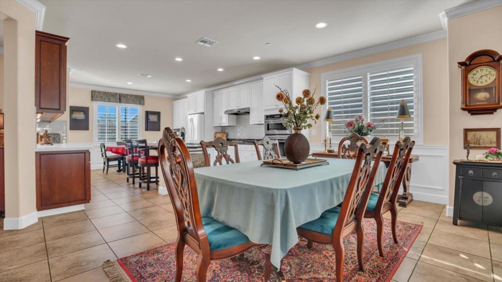 1467 Chestnut Hill Dr, Manteca, CA 95336