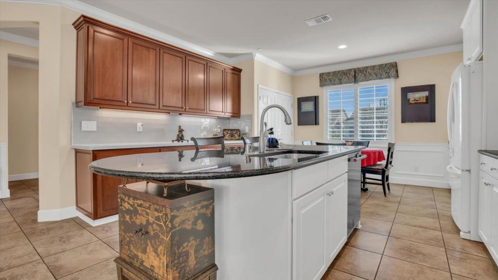 1467 Chestnut Hill Dr, Manteca, CA 95336