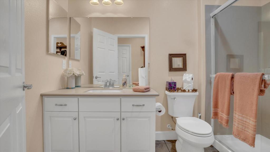 1467 Chestnut Hill Dr, Manteca, CA 95336