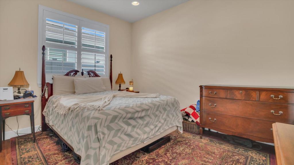 1467 Chestnut Hill Dr, Manteca, CA 95336