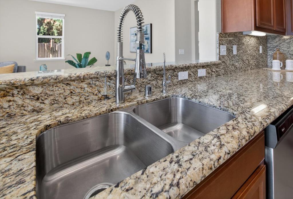 790 Monte Oro Ct, Manteca, CA 95337