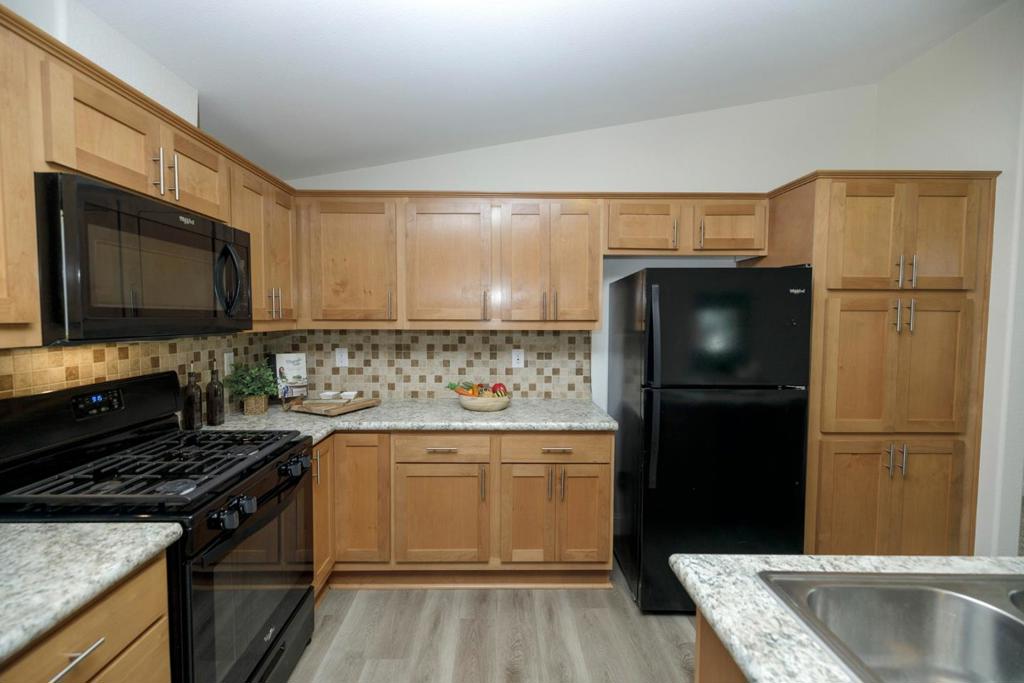 3837 Moana Way #31, Modesto, CA 95355