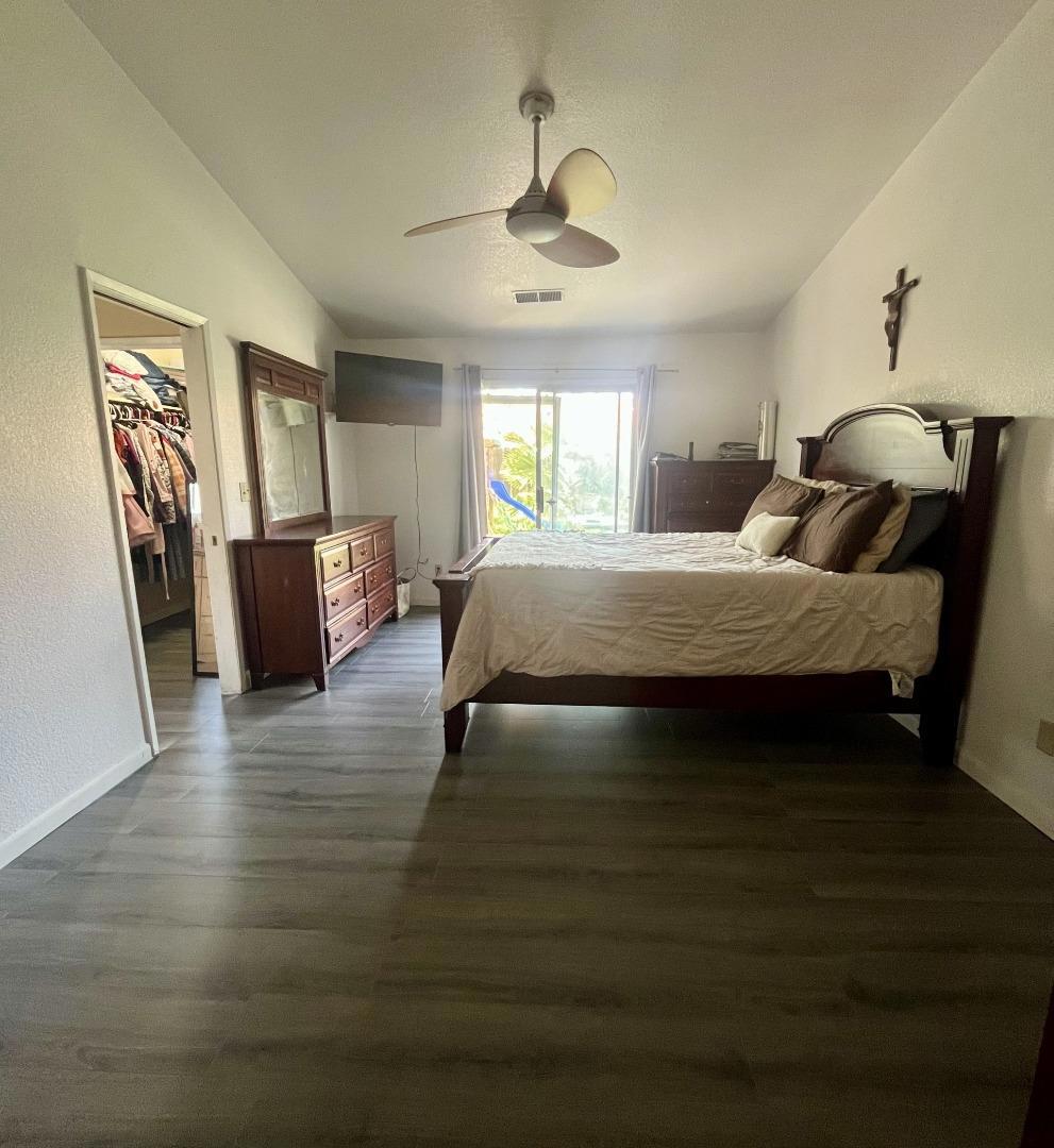 523 Gumwood Ct, Los Banos, CA 93635