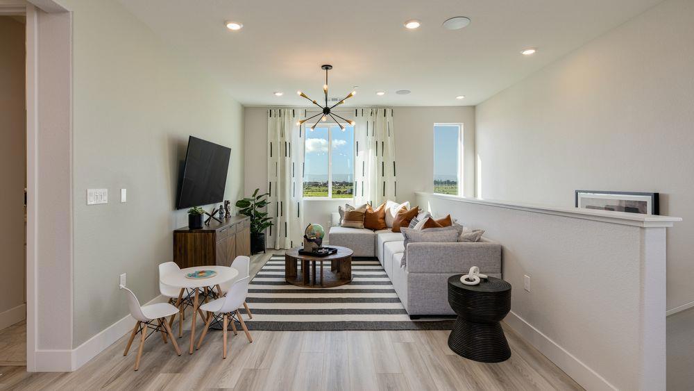 3238 Oak Trail Dr, Manteca, CA 95337