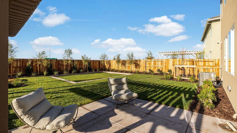 3238 Oak Trail Dr, Manteca, CA 95337