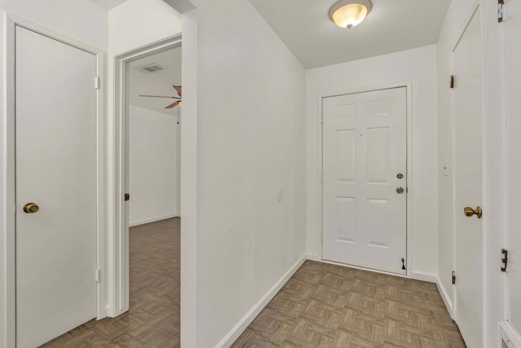 1351 Chukar St, Los Banos, CA 93635