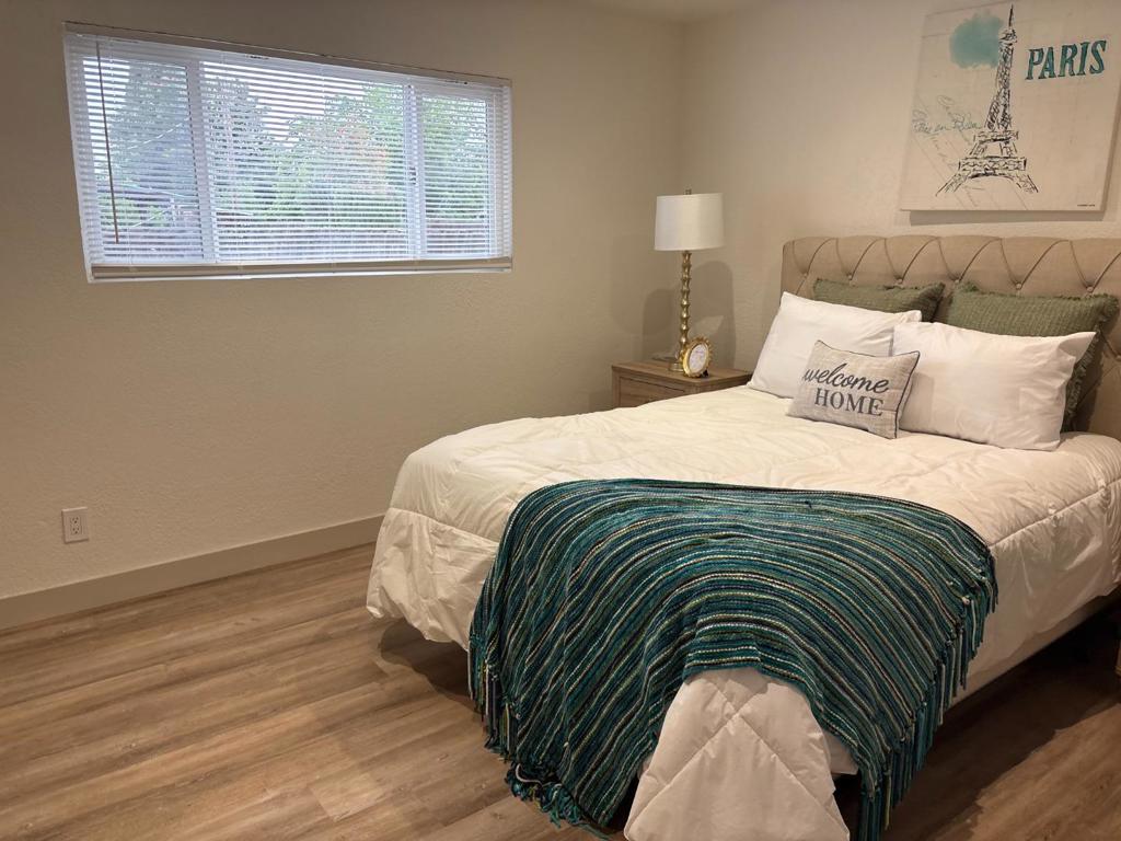 506 N Santa Monica St, Los Banos, CA 93635