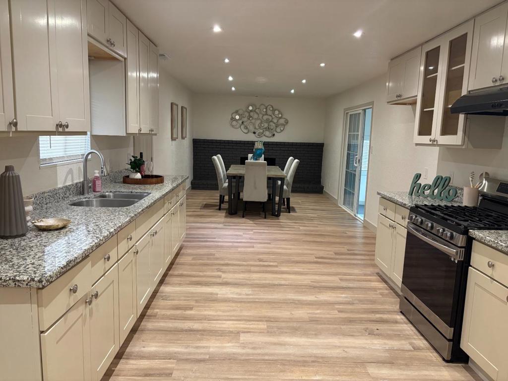 506 N Santa Monica St, Los Banos, CA 93635