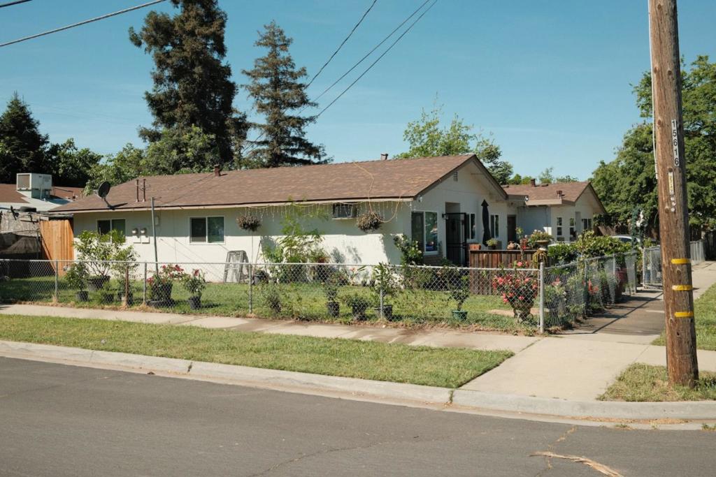 101 Maple St, Modesto, CA 95351