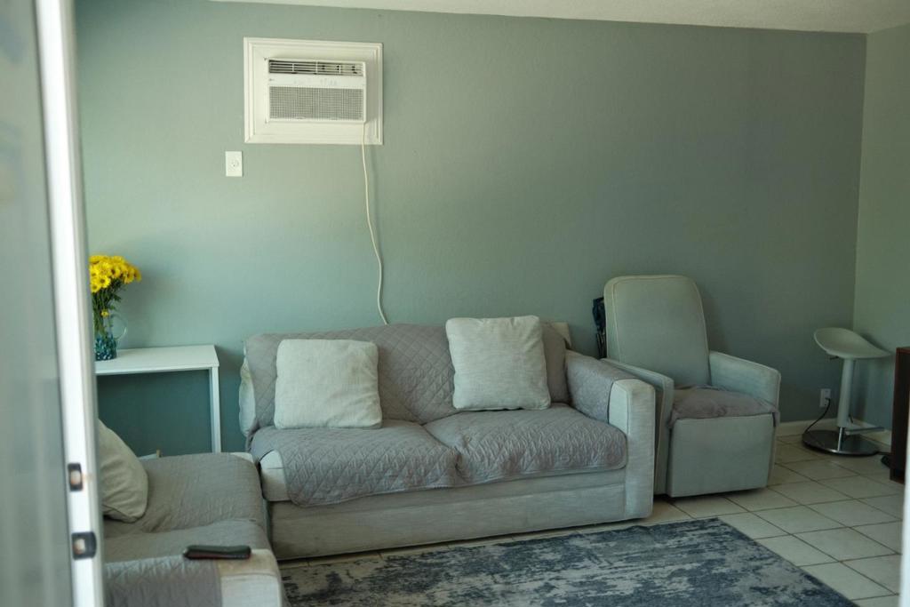 101 Maple St, Modesto, CA 95351