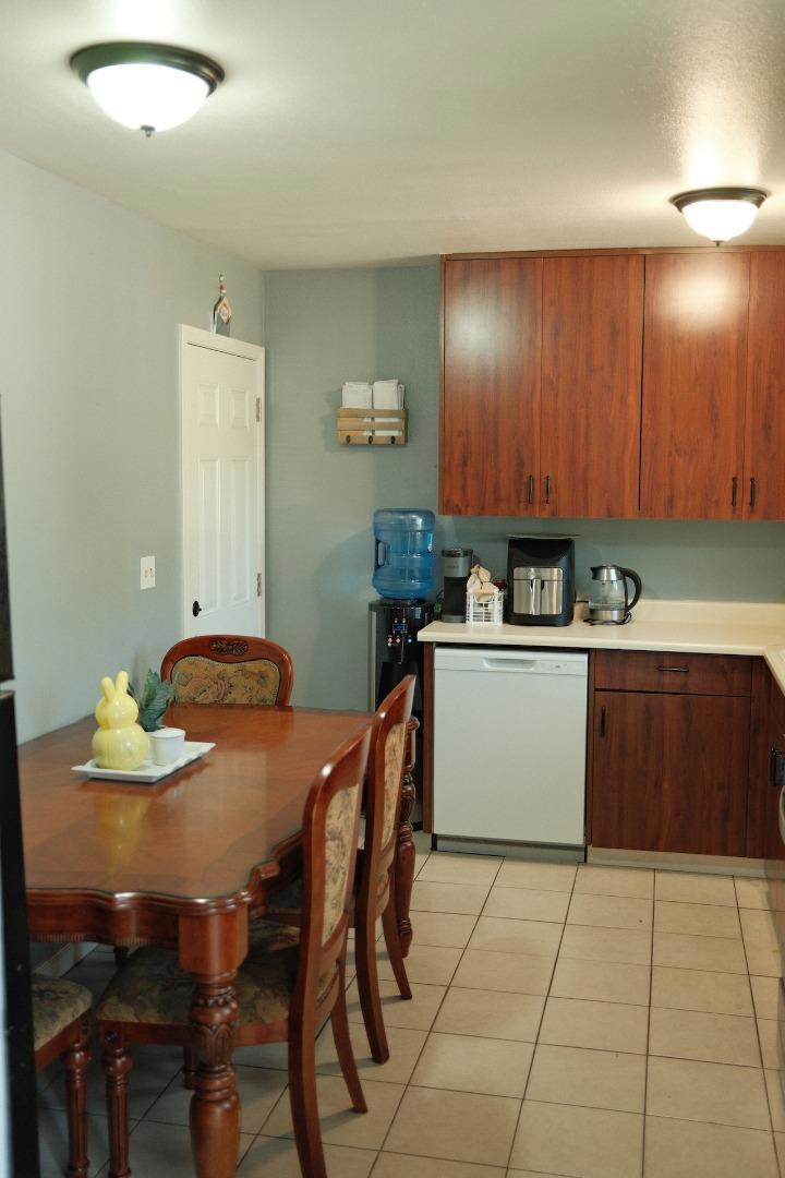 101 Maple St, Modesto, CA 95351