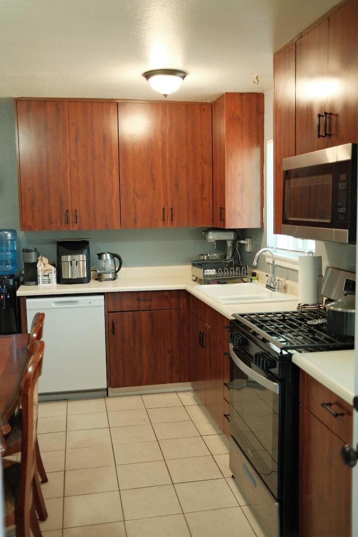 101 Maple St, Modesto, CA 95351