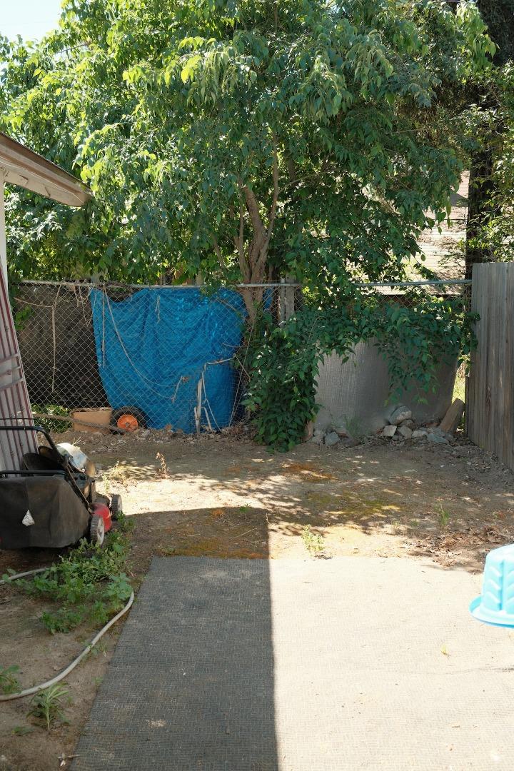 101 Maple St, Modesto, CA 95351