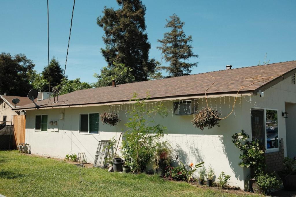 101 Maple St, Modesto, CA 95351