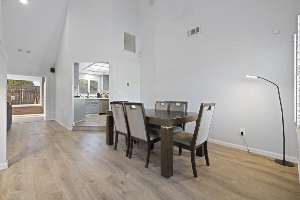 2604 Snyder Ave, Modesto, CA 95356