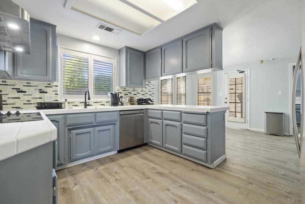 2604 Snyder Ave, Modesto, CA 95356