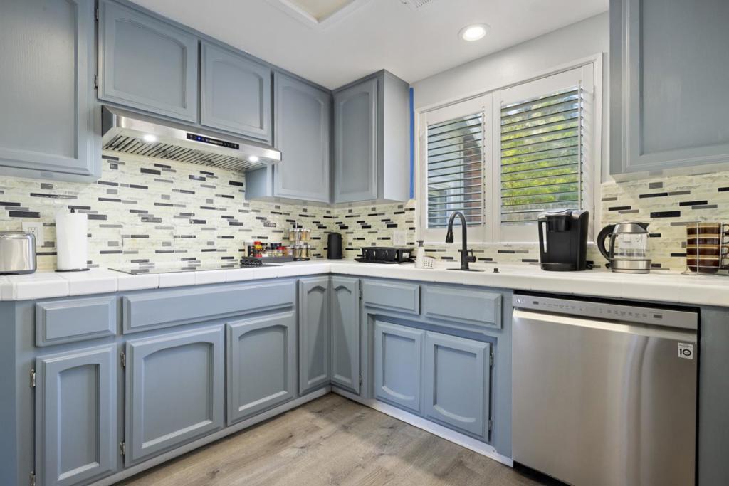 2604 Snyder Ave, Modesto, CA 95356