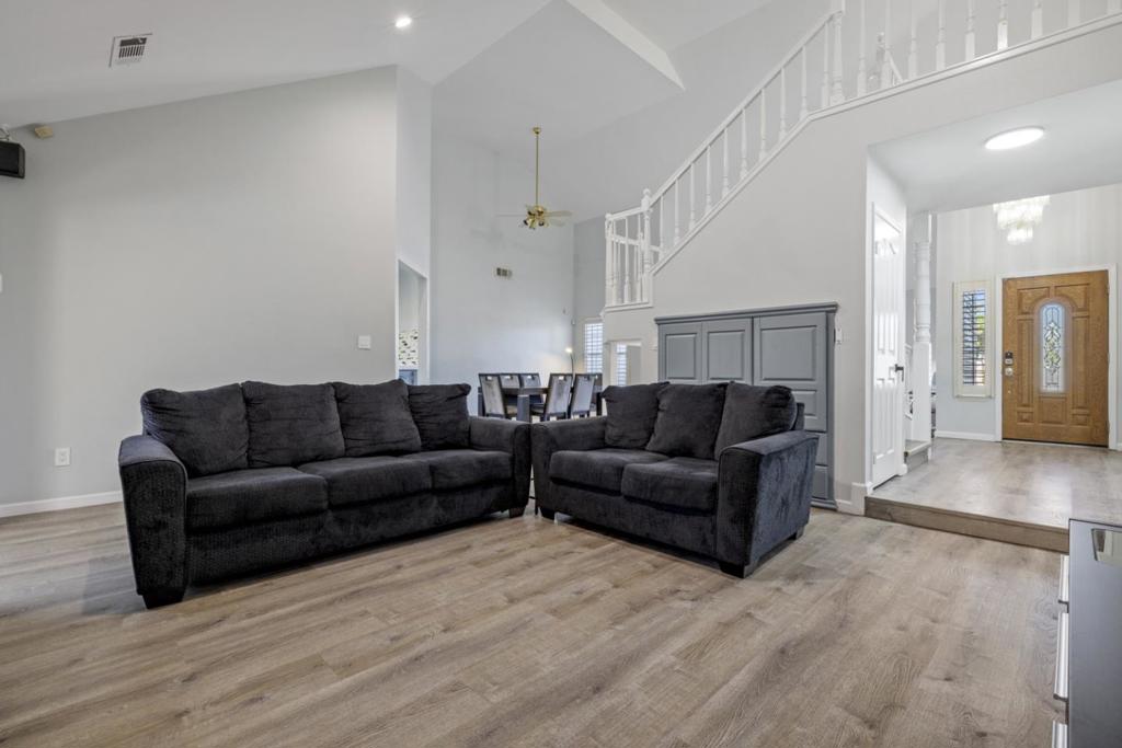 2604 Snyder Ave, Modesto, CA 95356