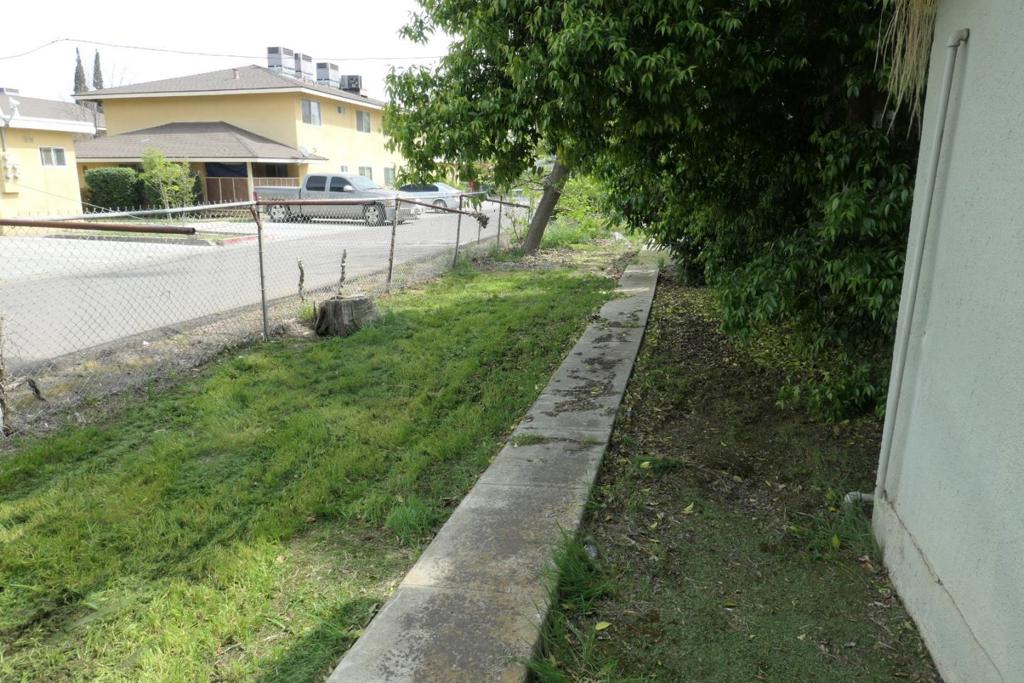 902 Mercey Springs Rd, Los Banos, CA 93635