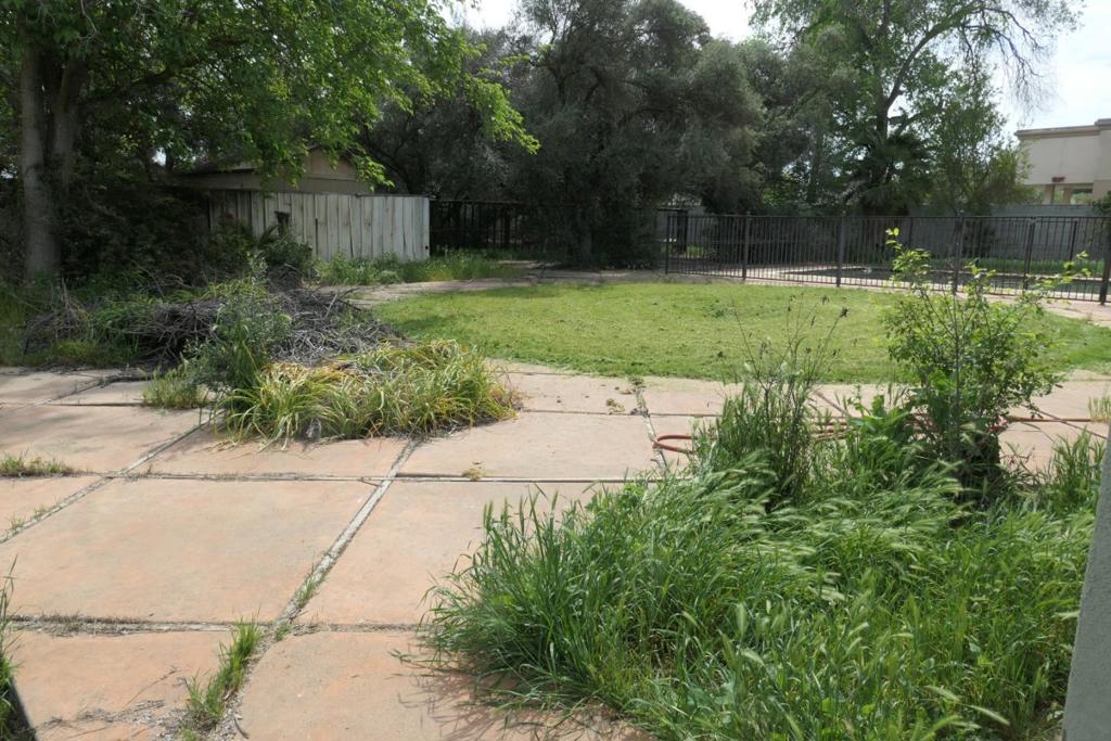 902 Mercey Springs Rd, Los Banos, CA 93635