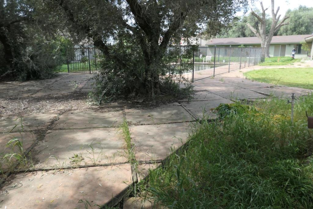 902 Mercey Springs Rd, Los Banos, CA 93635