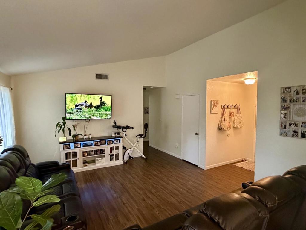 252 Finster St, Patterson, CA 95363