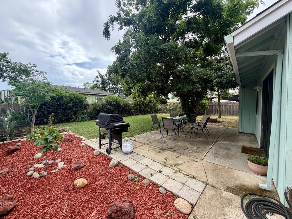 252 Finster St, Patterson, CA 95363