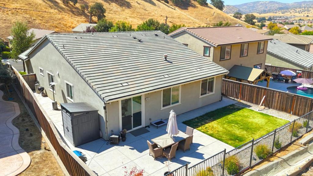 9077 Golf Canyon Drive, Patterson, CA 95363
