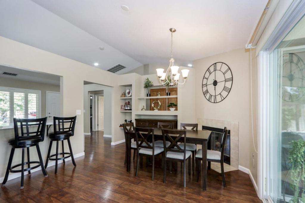 2247 Laguna Way, Los Banos, CA 93635