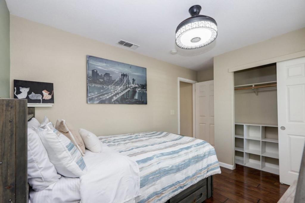 2247 Laguna Way, Los Banos, CA 93635