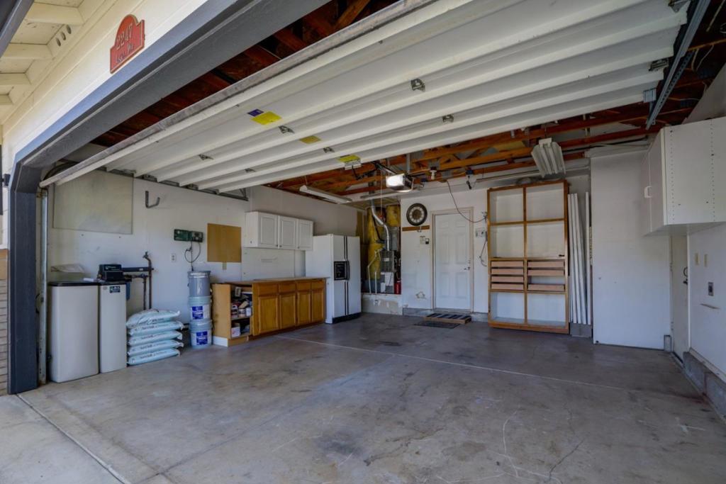 2247 Laguna Way, Los Banos, CA 93635