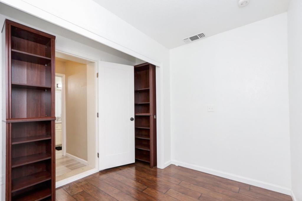 2247 Laguna Way, Los Banos, CA 93635