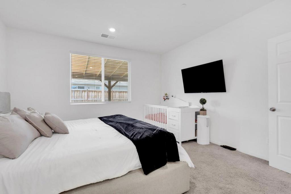 673 Dorset, Patterson, CA 95363