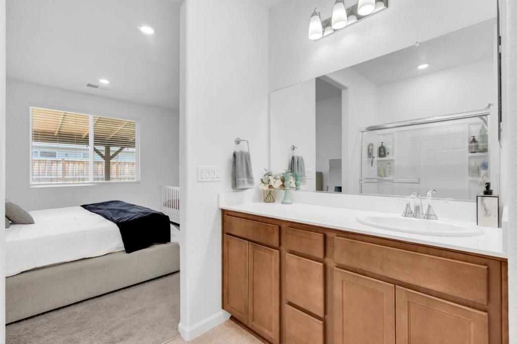 673 Dorset, Patterson, CA 95363