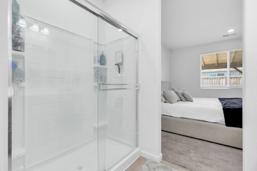 673 Dorset, Patterson, CA 95363