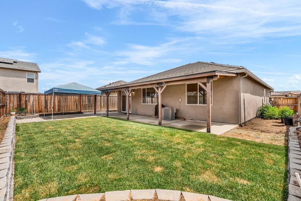 673 Dorset, Patterson, CA 95363