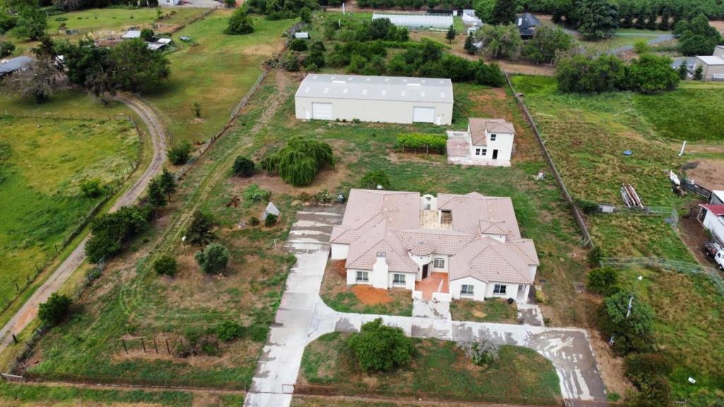 5317 Mesa Dr, Oakdale, CA 95361