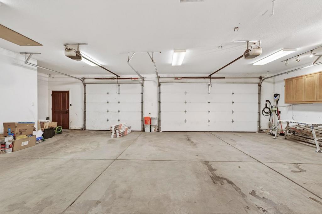 5317 Mesa Dr, Oakdale, CA 95361