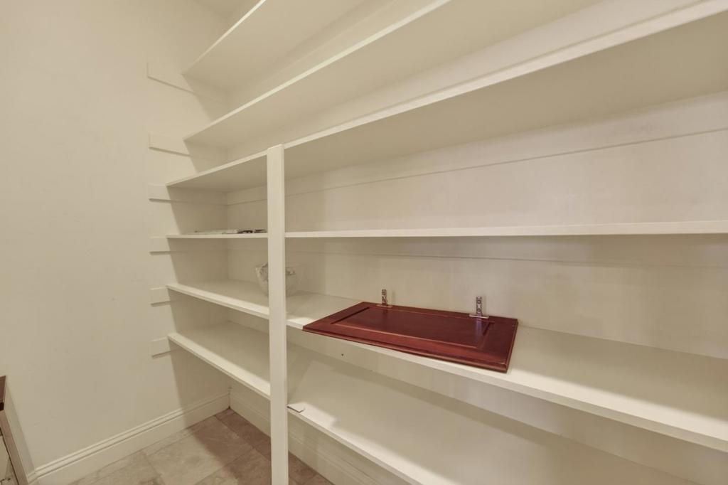 5317 Mesa Dr, Oakdale, CA 95361