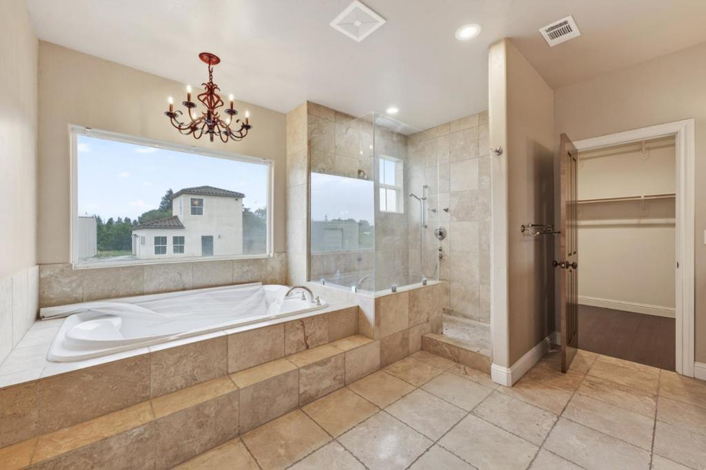 5317 Mesa Dr, Oakdale, CA 95361