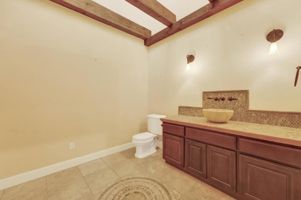 5317 Mesa Dr, Oakdale, CA 95361