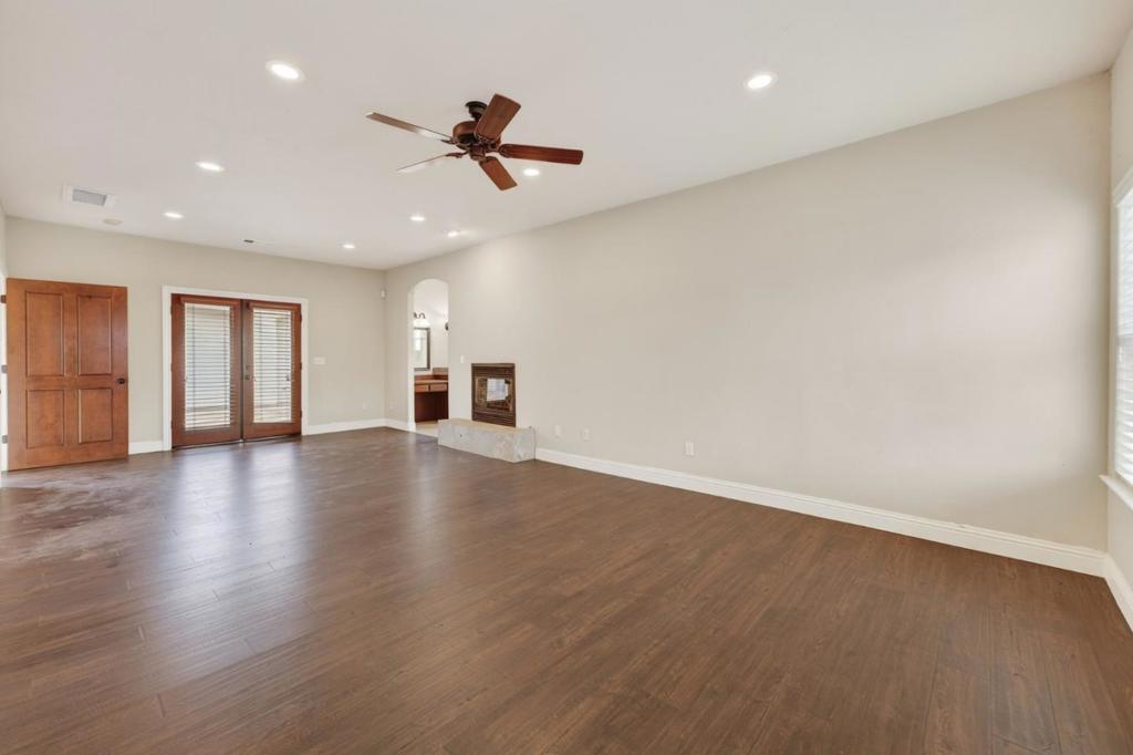 5317 Mesa Dr, Oakdale, CA 95361