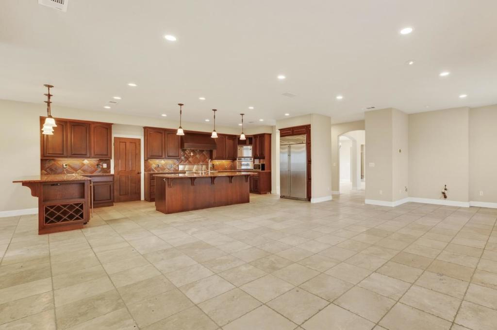 5317 Mesa Dr, Oakdale, CA 95361