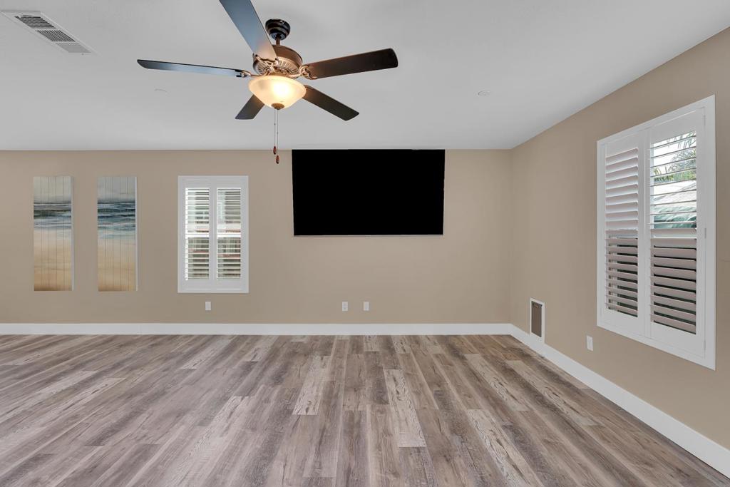 409 Sansoni St, Los Banos, CA 93635