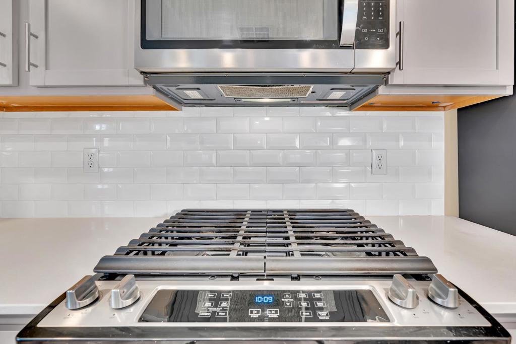 409 Sansoni St, Los Banos, CA 93635