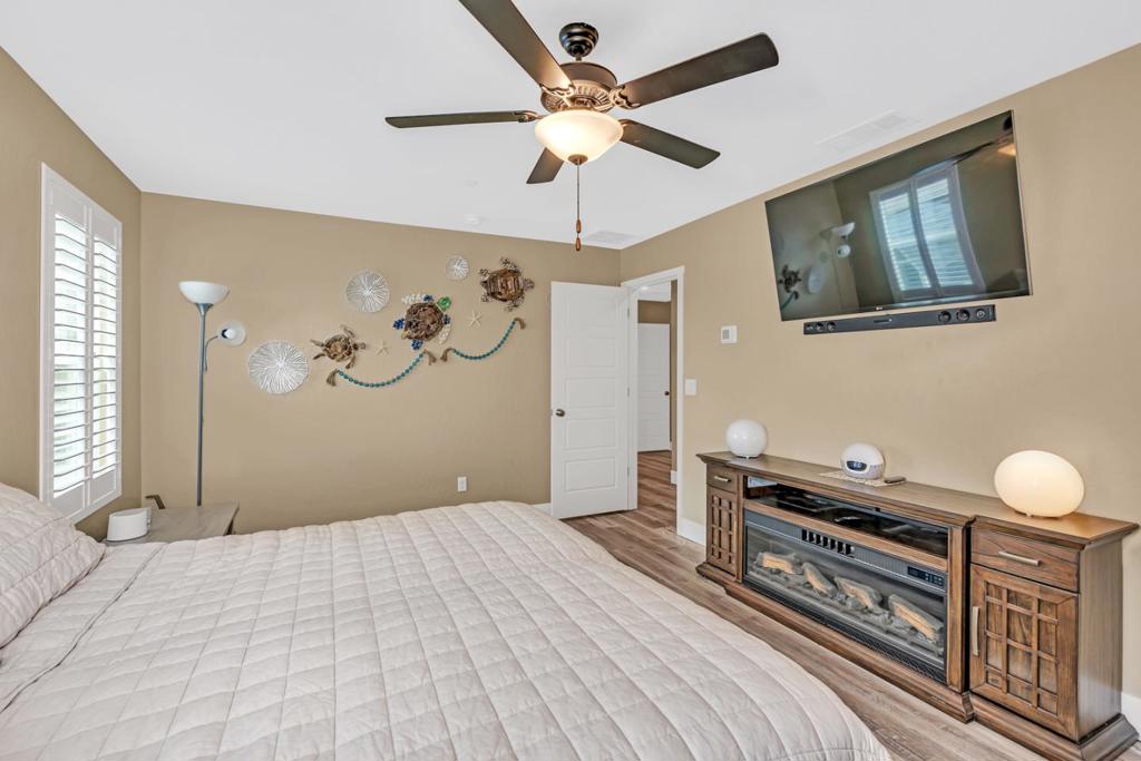 409 Sansoni St, Los Banos, CA 93635